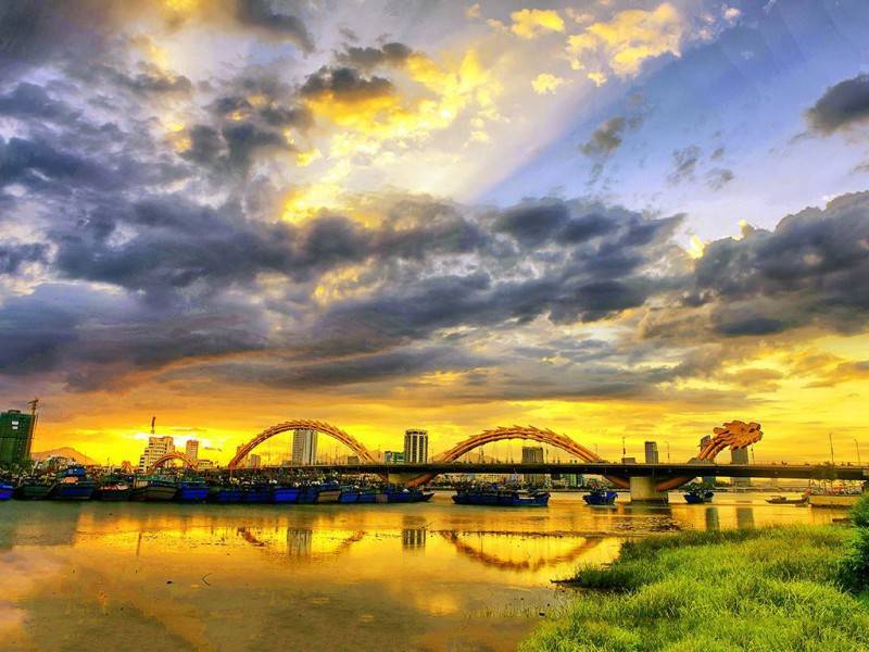 Kinh nghiệm check-in Cầu Rồng Đà Nẵng - 1 trong 20 cây cầu ấn tượng nhất thế giới