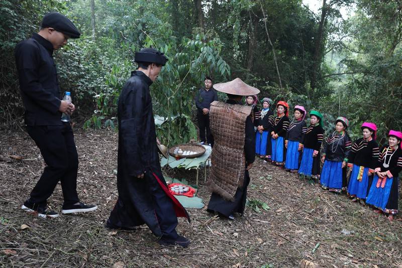 Lễ cúng Thần Rừng - Lễ hội độc đáo tại Hà Giang của người Pu Péo
