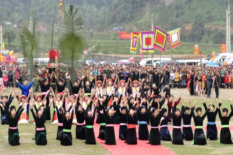 Lễ hội Lồng Tồng của dân tộc Tày Hà Giang - Lễ hội xuống đồng đặc sắc