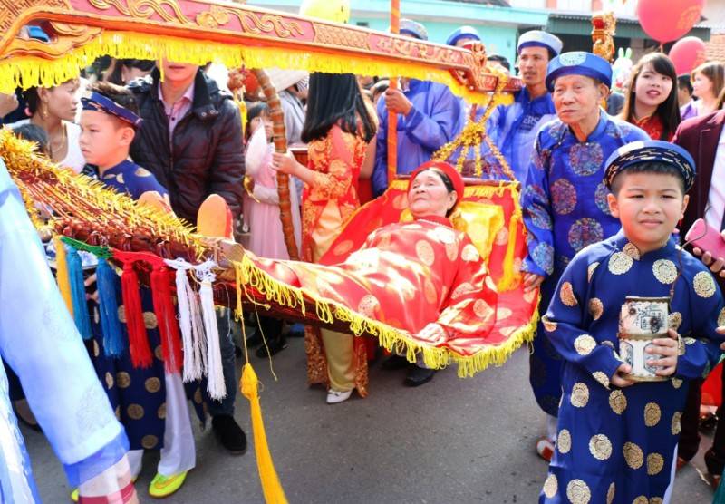 Lễ hội Tiên Công, Quảng Ninh, độc đáo lễ rước người sống