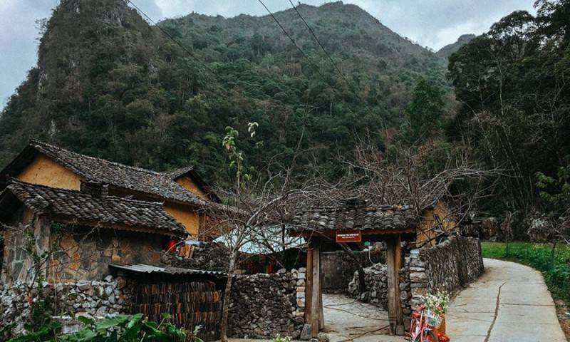 Lịch trình Hà Giang tự túc 2N2Đ - Trekking khám phá những nếp nhà bản làng trong sương khói