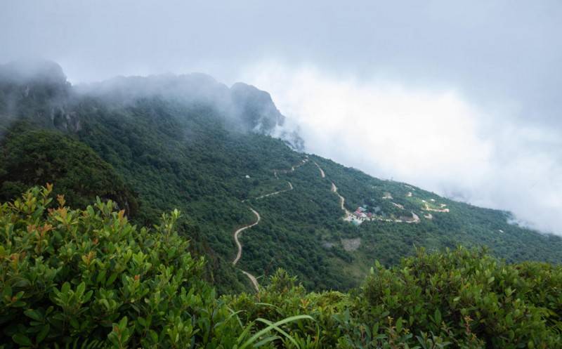 Lịch trình Săn mây trên đỉnh Tây Côn Lĩnh cao nhất nhì Hà Giang