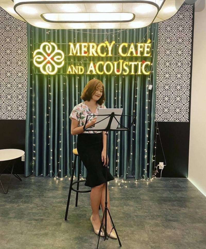 Mercy Café and Bread - Không gian âm nhạc cực chill tại phố Mê Linh
