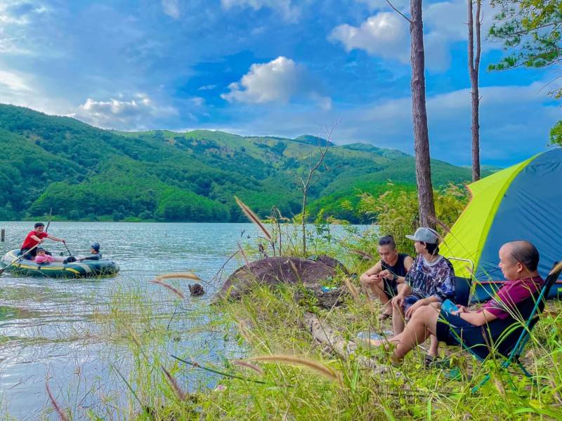 Một ngày camping hồ nước Tiên Sơn cùng Đào Phúc Quang Vũ