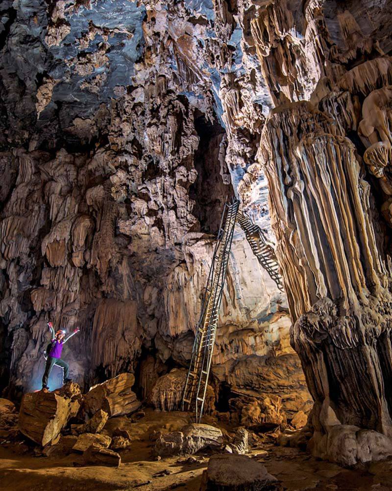 Mùa hè này, nhất định phải khám phá hang Tú Làn Quảng Bình