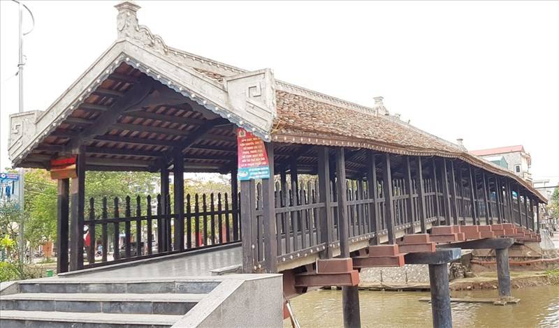 Ngắm cầu ngói Phát Diệm đậm nét cổ xưa với hơn 115 tuổi ở Ninh Bình