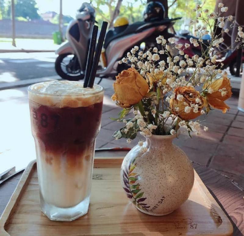 Nhà 87 cà phê - Tiệm cà phê có không gian học bài lý tưởng nhất ở Huế