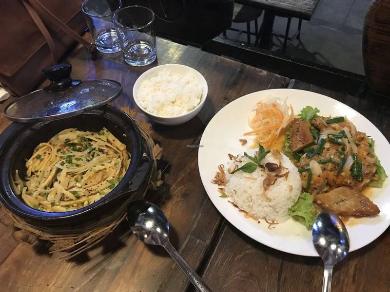 Nhà hàng Red Chilli Huế - Điểm hẹn ẩm thực lãng mạn giữa lòng xứ Huế