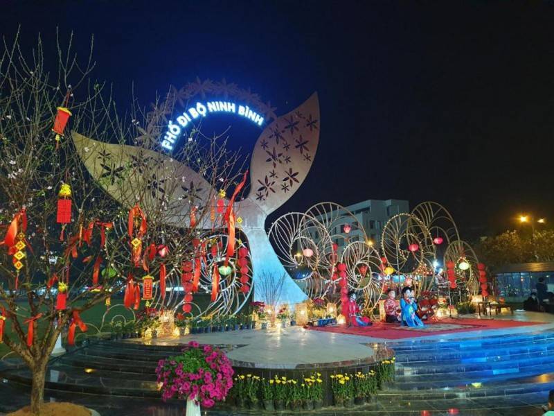 Phố đi bộ Ninh Bình - Điểm nhấn du lịch về đêm ở Ninh Bình