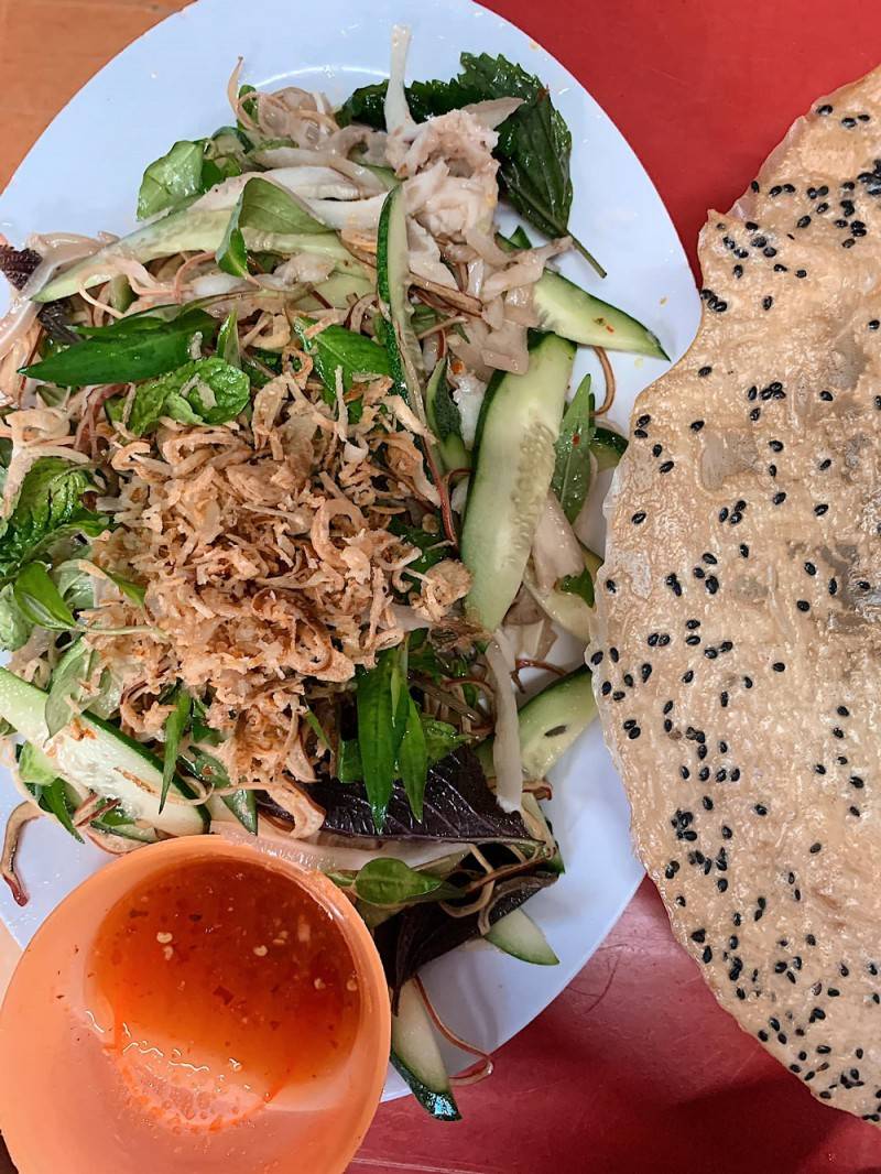 Quán ốc Bờ Kè, quán ăn ngon lâu đời ở Kon Tum