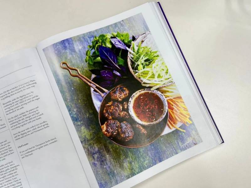 Review bún chả Hà Nội, món ngon ghi danh công thức ẩm thực thế giới