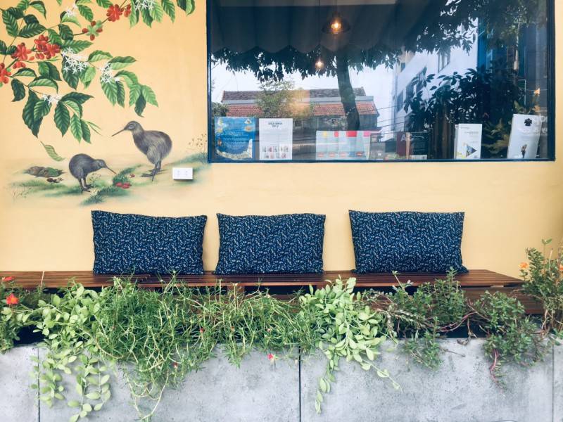 Thả hồn vào Kiwi Café Bookstore Quảng Bình cực hot