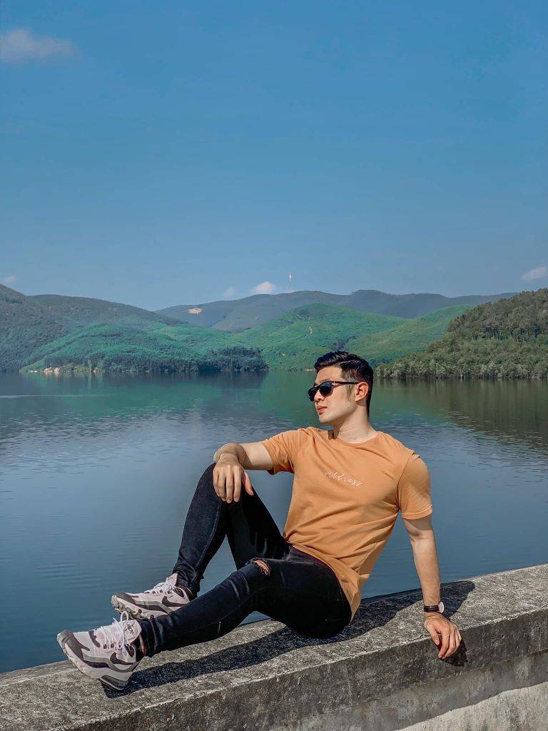 Theo chân hot boy 9X Phương Tùng check Hồ Khe Ngang thơ mộng tại Huế