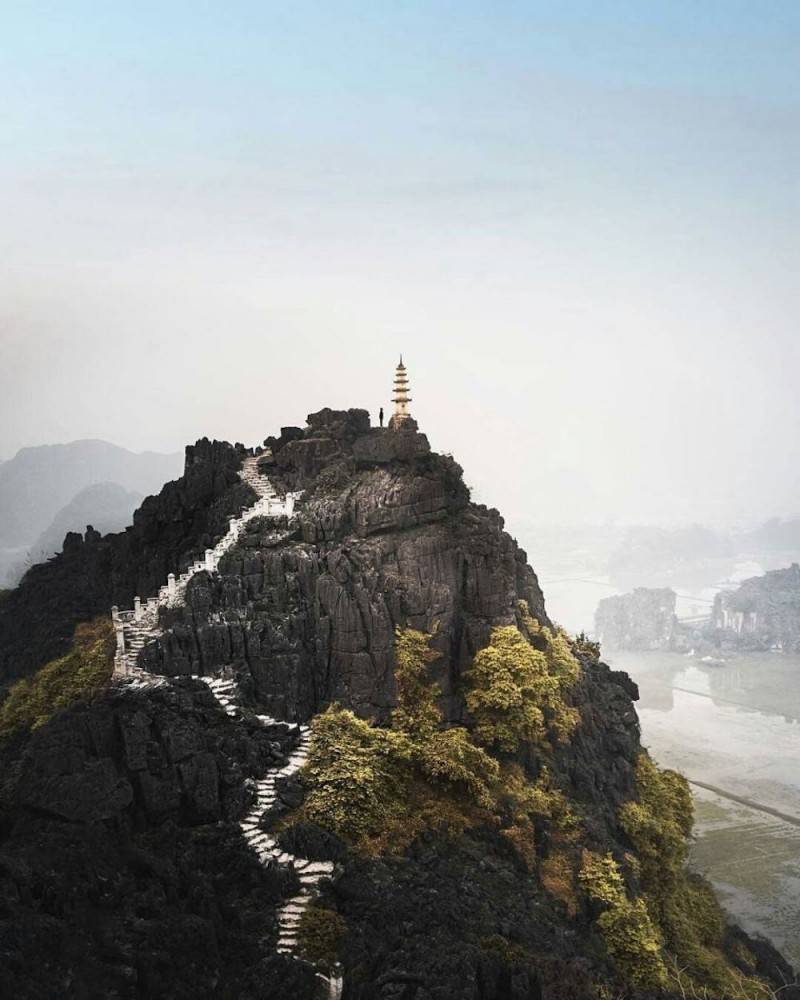 Thu gọn khung cảnh thiên nhiên trong tầm mắt tại các ngọn núi Ninh Bình