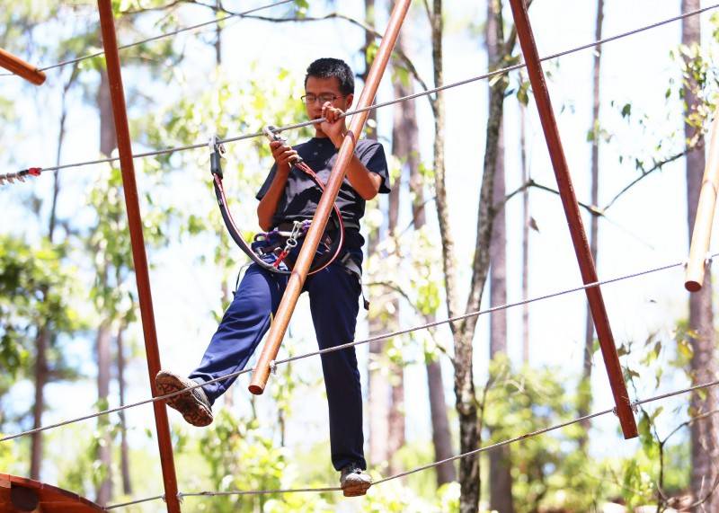 Thử thách bản thân tại Datanla High Rope Course với trò đu dây zipline thú vị