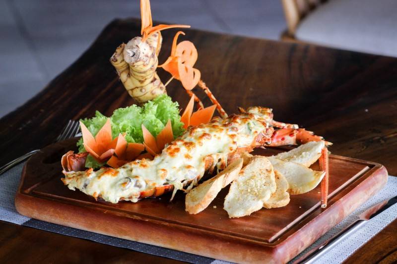 Thưởng thức ẩm thực trong không gian nắng gió hòa quyện tại nhà hàng Sala - Tuy Hoà Beach Phú Yên