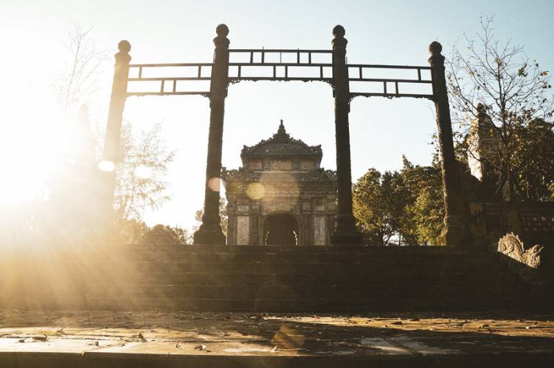 Tìm về Lăng Đồng Khánh, công trình kiến trúc đặc sắc hiếm người biết đến