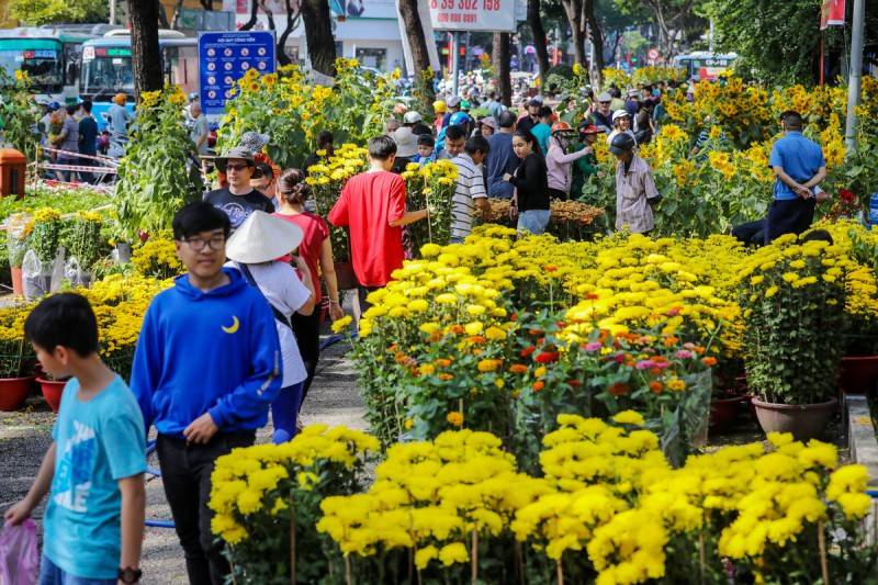 Top 10 chợ hoa Tết Hà Nội mà bạn nên ghé tham quan dịp Xuân 2021