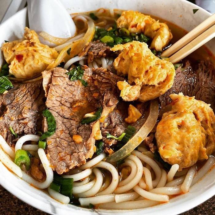 Top 7 quán bún bò Huế ngon choáng váng quên lối về khiến ai ăn cũng nhớ