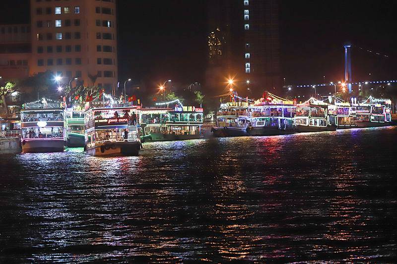 Trải nghiệm đi du thuyền sông Hàn Đà Nẵng siêu thú vị