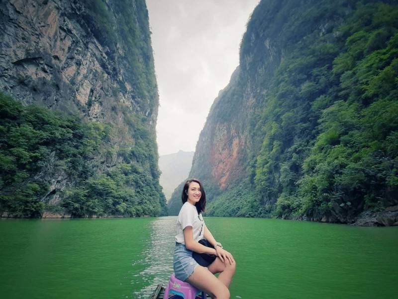Trải nghiệm đi thuyền trên sông Nho Quế lãng mạn và êm đềm