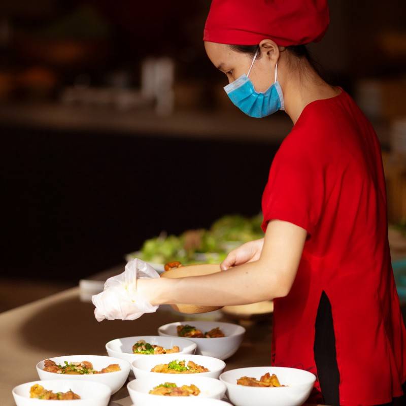 Trải nghiệm dòng chảy tinh hoa ẩm thực Việt tại nhà hàng Madame Lân Đà Nẵng