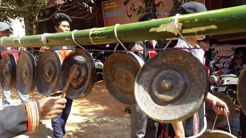 Trải nghiệm Lễ hội cồng chiêng Tây Nguyên thú vị tại Đắk Lắk