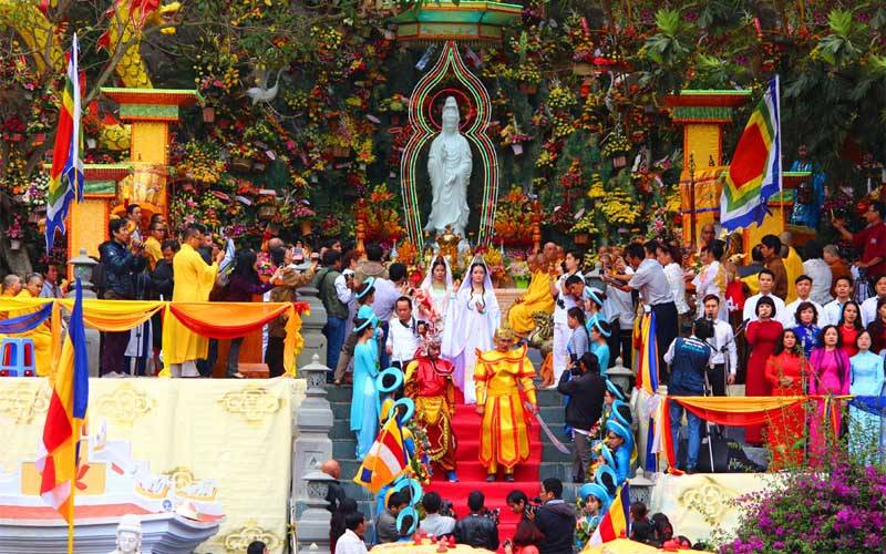 Trải nghiệm Lễ hội Quan Thế Âm Ngũ Hành Sơn Đà Nẵng - Giá trị văn hóa cần được giữ gìn