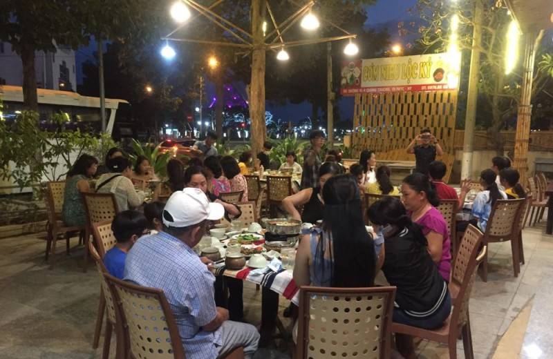 Trải nghiệm Nhà hàng cơm niêu Lộc Ký dân dã giữa lòng thành phố