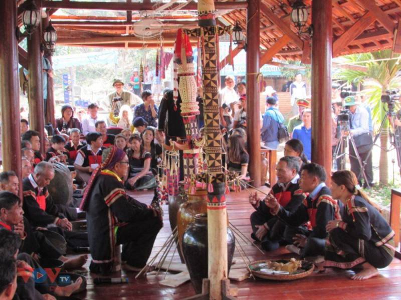 Trải nghiệm văn hóa độc đáo tại Buôn Ako Dhong