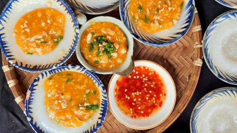 Tứ Hưng Quán thưởng thức ẩm thực Huế tại Bình Phước