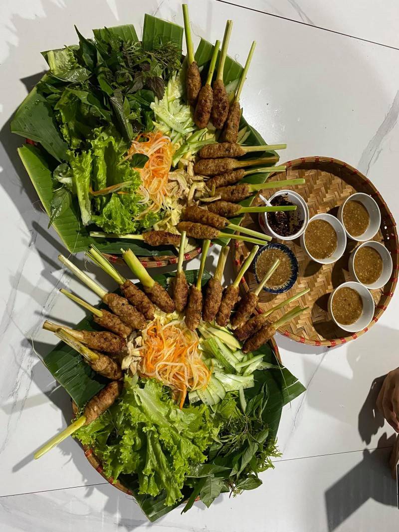 Tứ Hưng Quán thưởng thức ẩm thực Huế tại Bình Phước