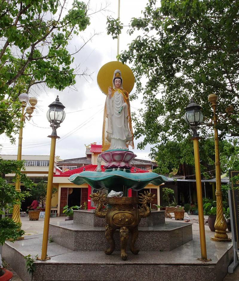 Vãn cảnh chùa Kim Sơn Cà Mau, nơi tu tập an yên vùng Đất Mũi