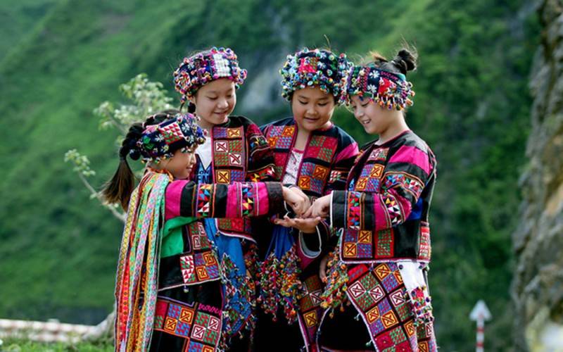 Vẻ đẹp của người Lô Lô ở Hà Giang và văn hóa truyền thống đặc sắc