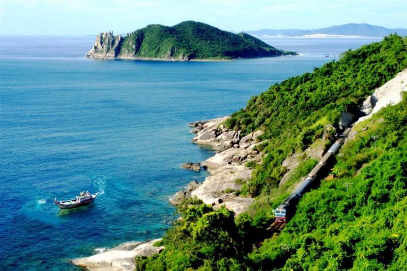 Vi Vu Hòn Nưa Phú Yên - Viên bạch ngọc sáng rực giữa đại dương