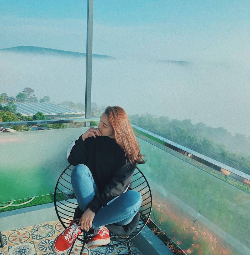 Xao xuyến trước view săn mây Đà Lạt cực đỉnh của top 6 quán coffee xinh xắn, độc đáo